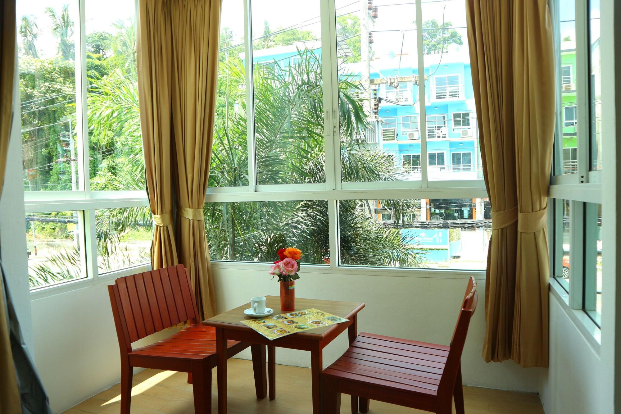Sukcheewa Phuket Khách sạn Patong