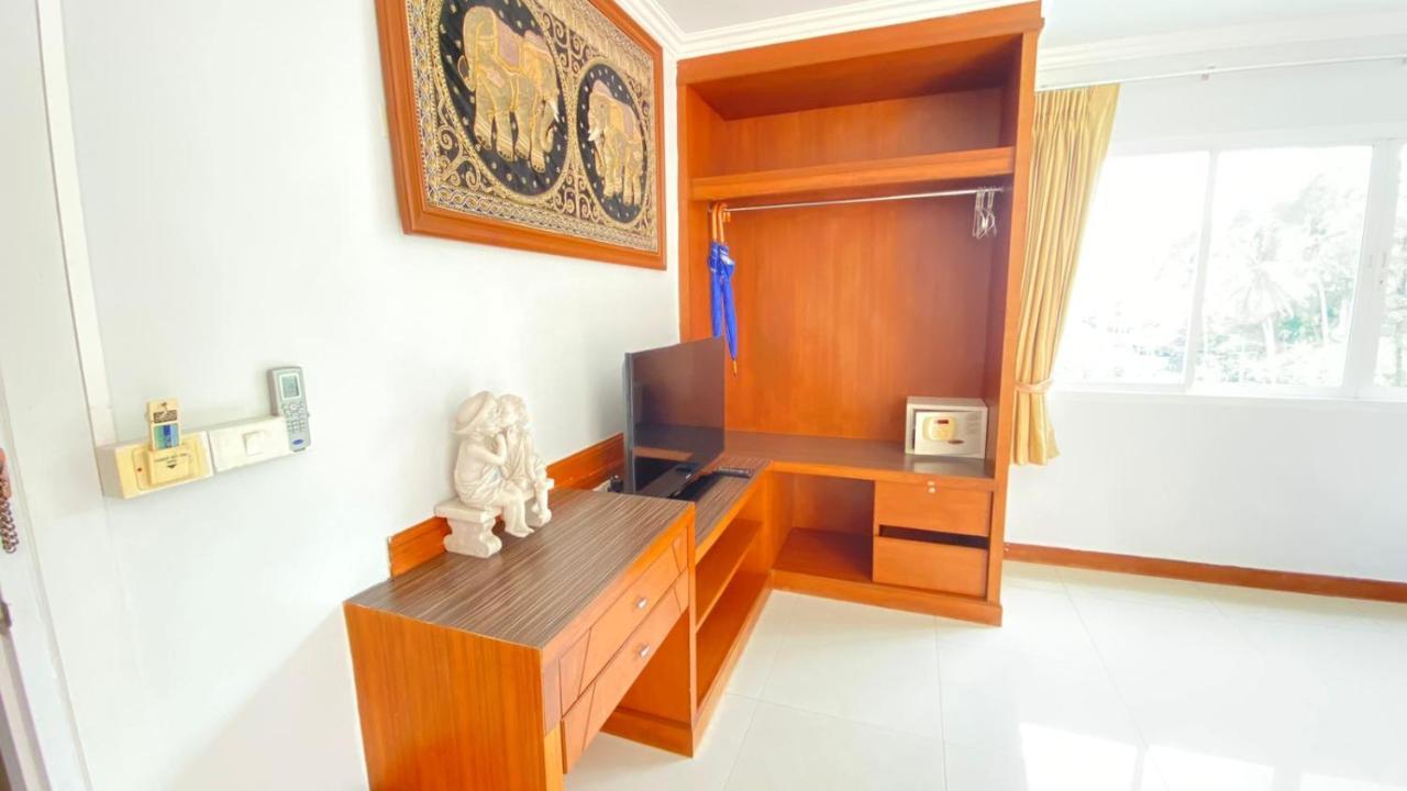 Khách sạn Sukcheewa Phuket