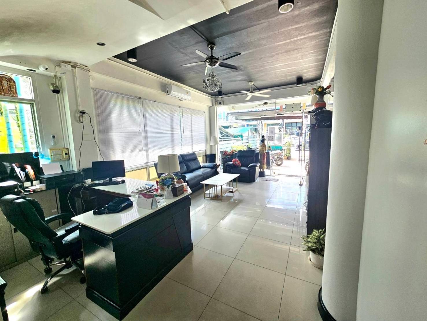 Sukcheewa Phuket Khách sạn Patong