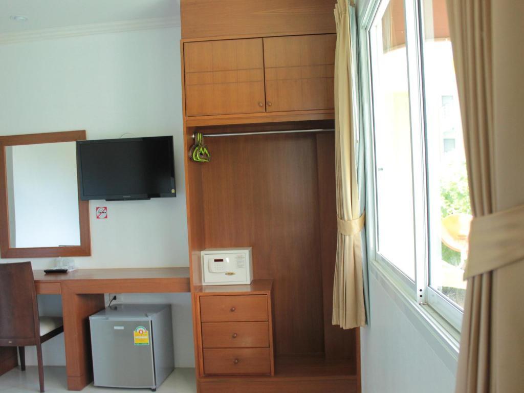 Khách sạn Sukcheewa Phuket 3*
